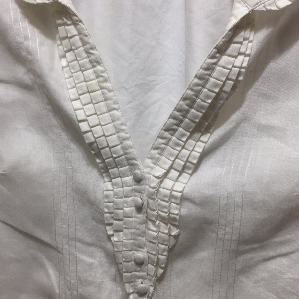 White top - Picture 2 of 5